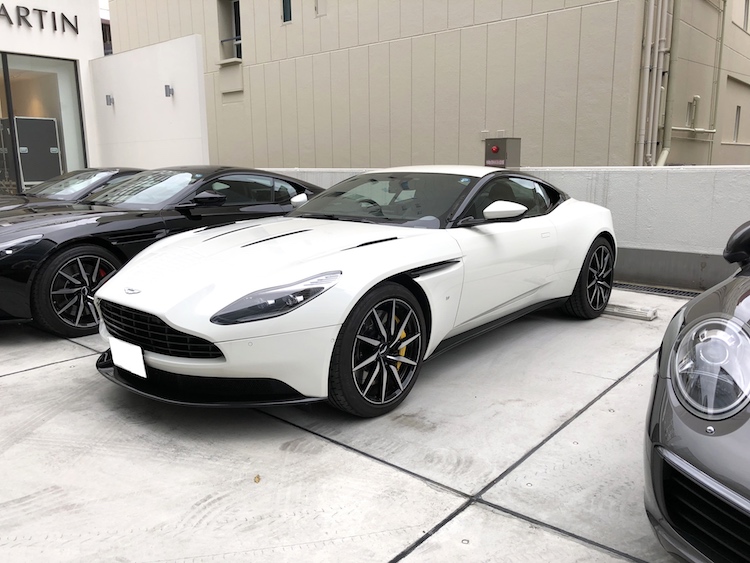 ASTON MARTIN2018-9